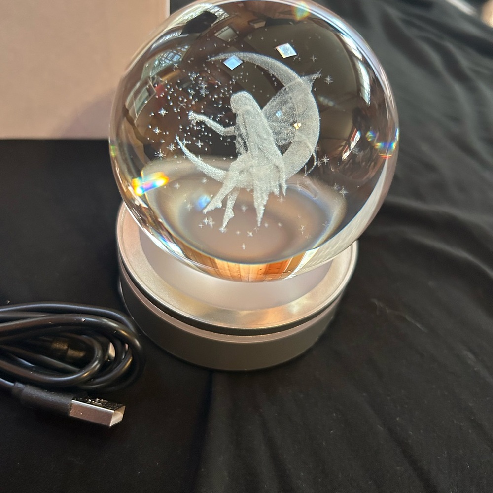 Color Changing Magic Fairy Crystal Ball - Picture 7 of 8